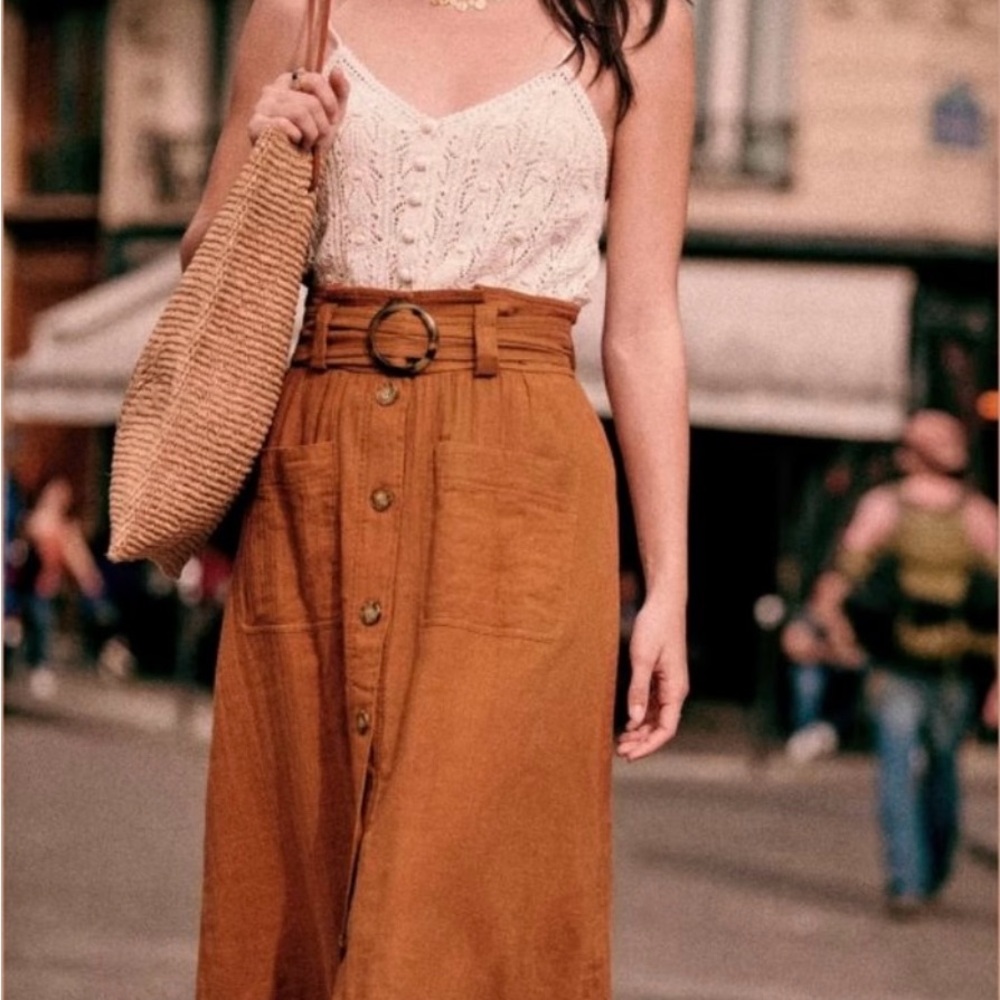 NWT Sezane Hanna Skirt in Camel Button Front With Belt
